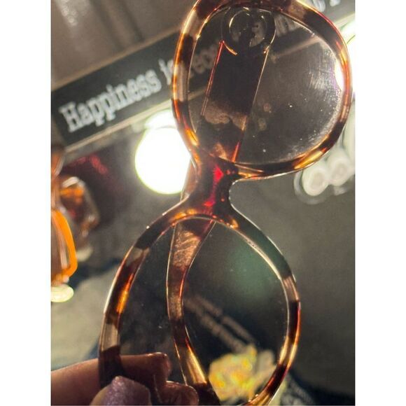 Coach oversized square sunglasses horse & carriage - Picture 8 of 9